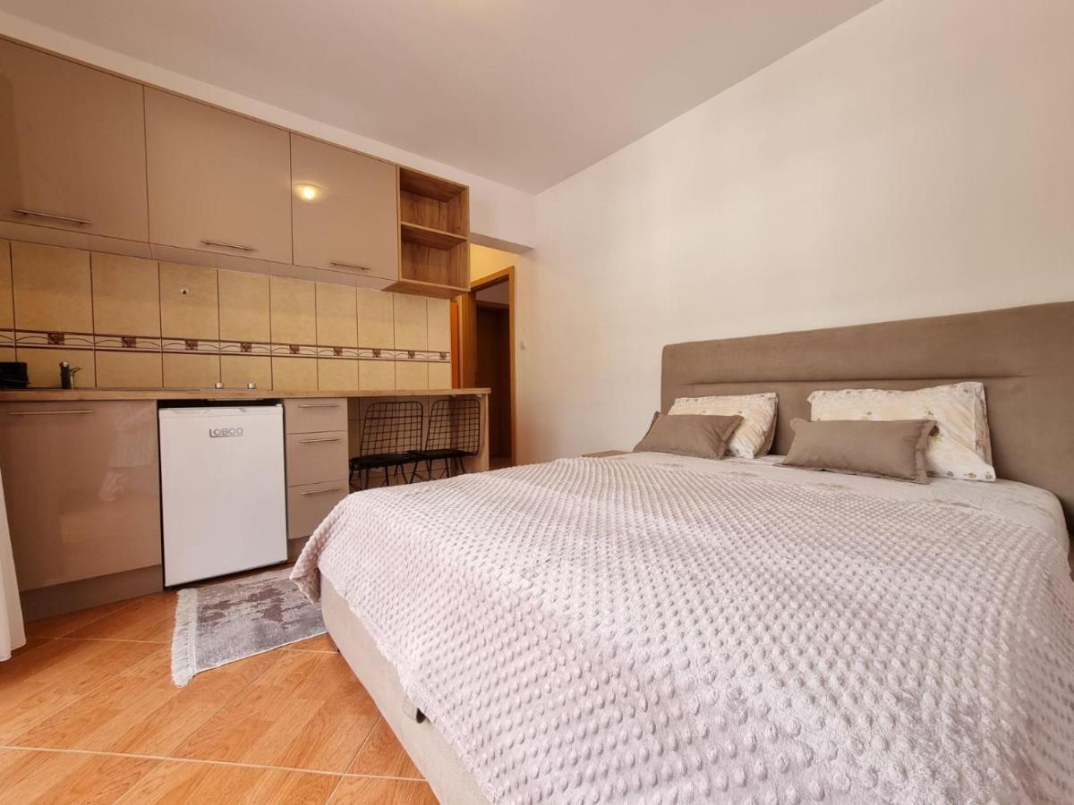 Dom Apartments Budva Bagian luar foto