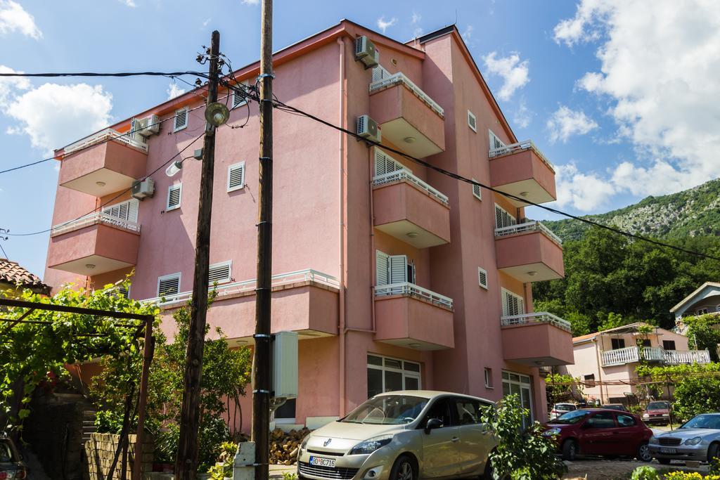 Dom Apartments Budva Bagian luar foto