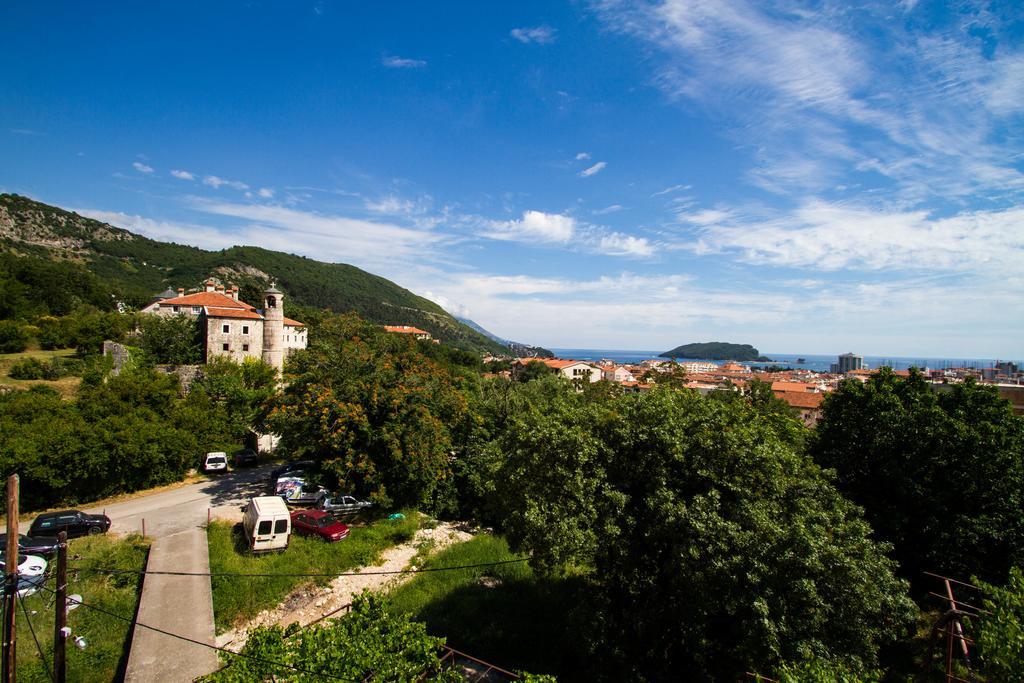 Dom Apartments Budva Bagian luar foto