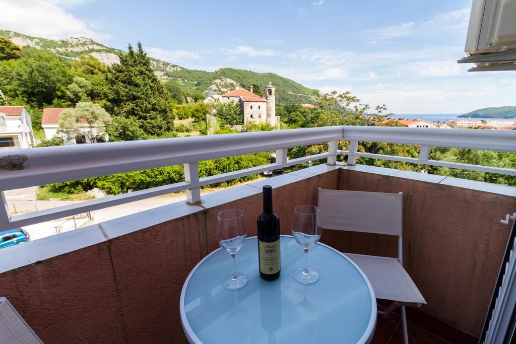 Dom Apartments Budva Bagian luar foto